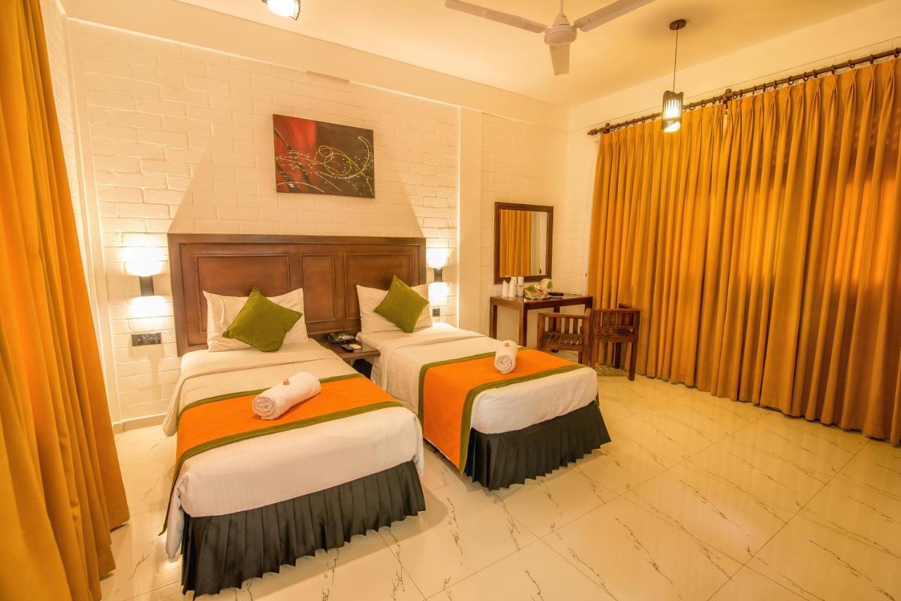 Mahanuge Hotel Polonnaruwa Eksteriør bilde