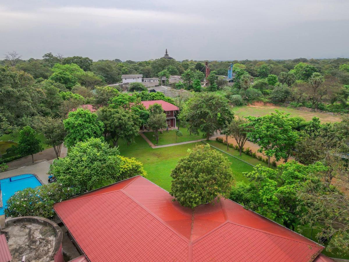 Mahanuge Hotel Polonnaruwa Eksteriør bilde